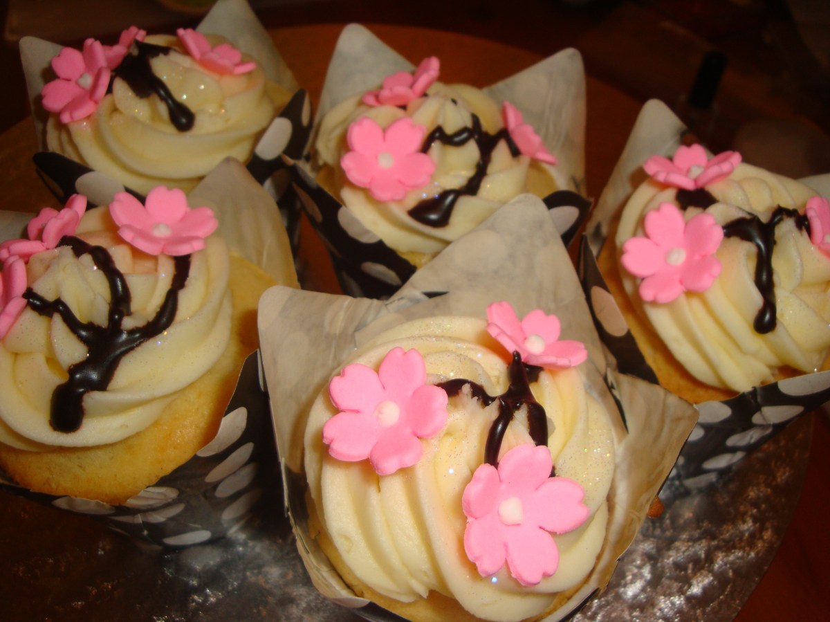 Chinese Blossom Cupcakes
