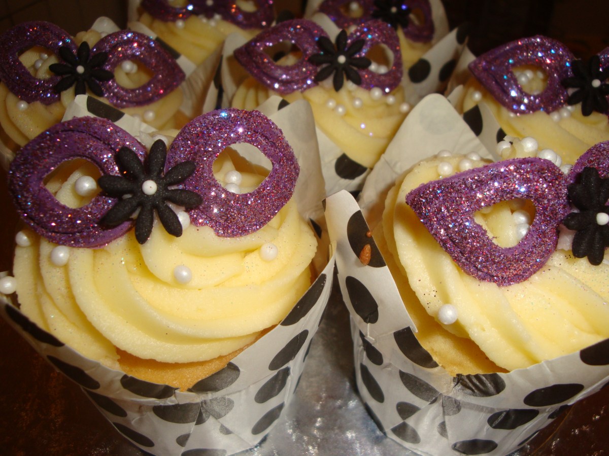 Masquerade Ball Cupcakes