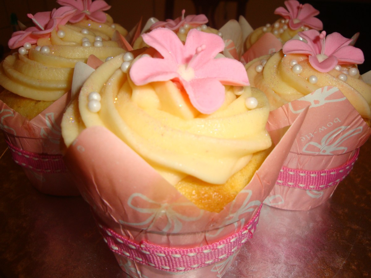 Pastel Pink Flower Cupcake