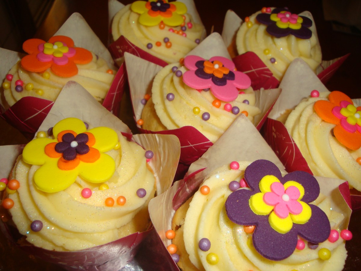 Funky 70's Cupcakes