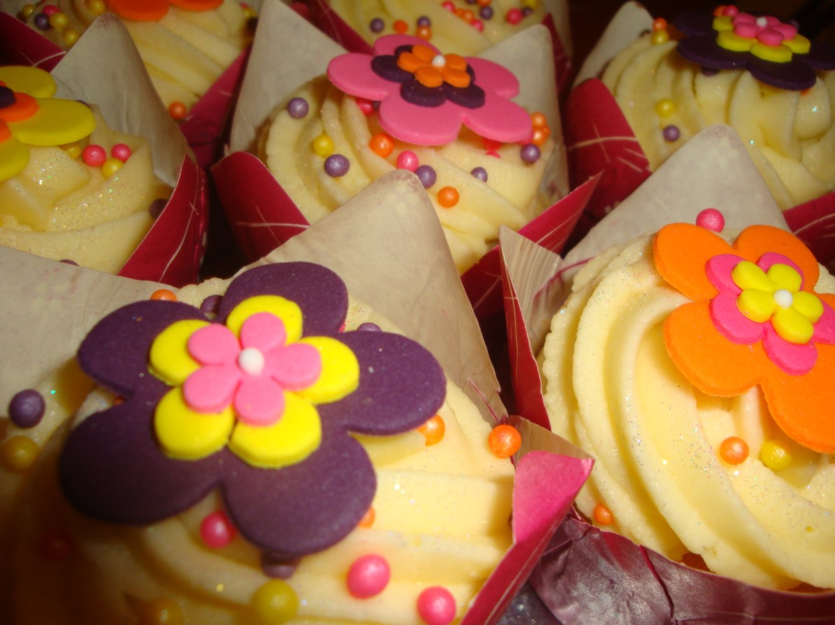 Funky 70's Cupcakes