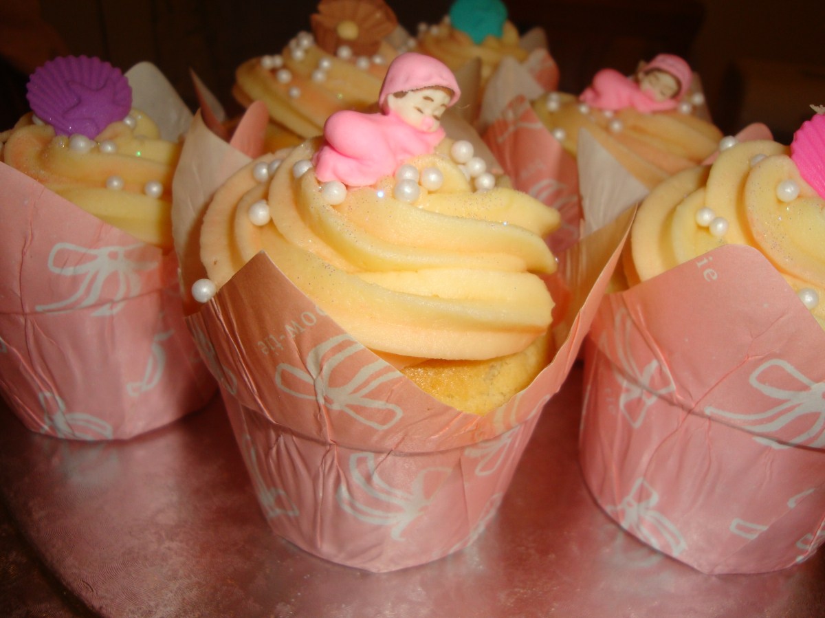 Baby Shower Cupcakes for a Girl