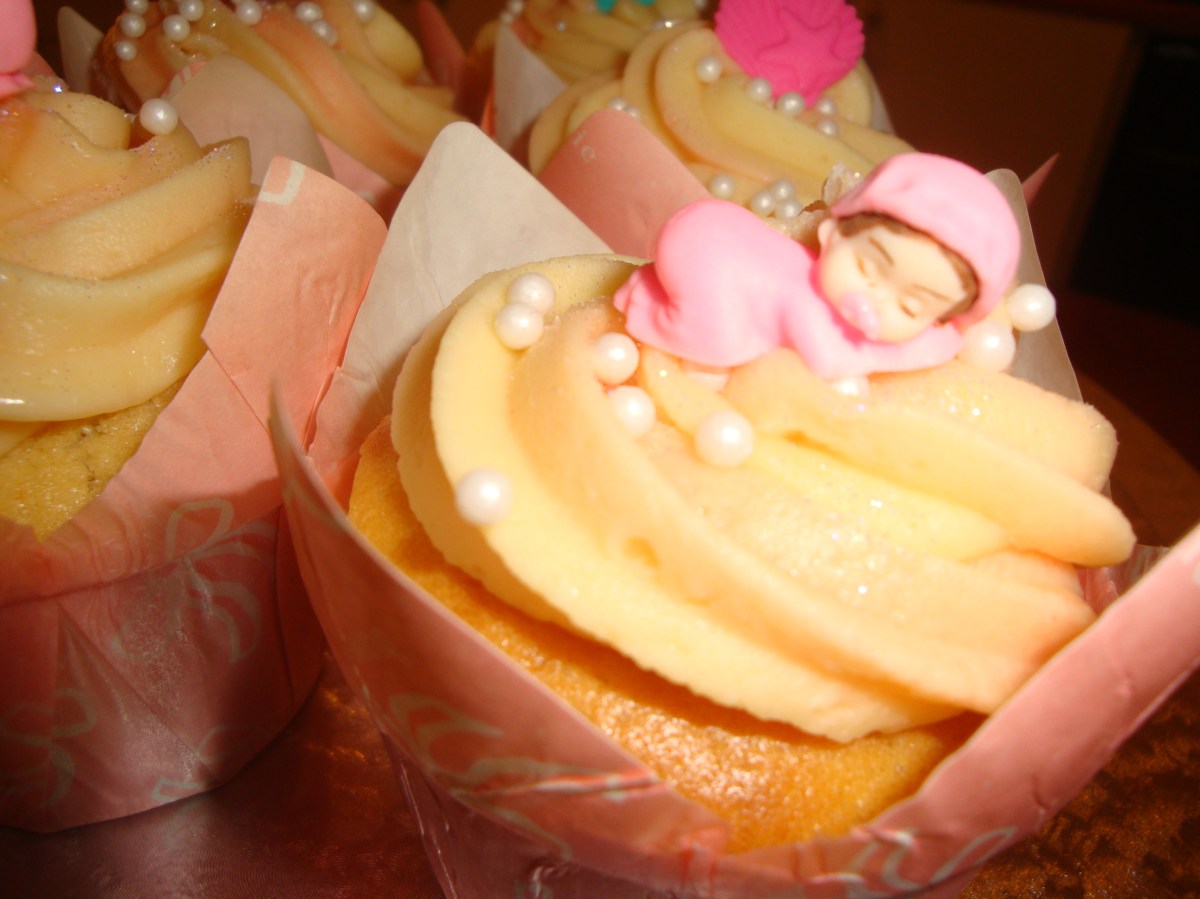Baby Shower Cupcakes for a Girl