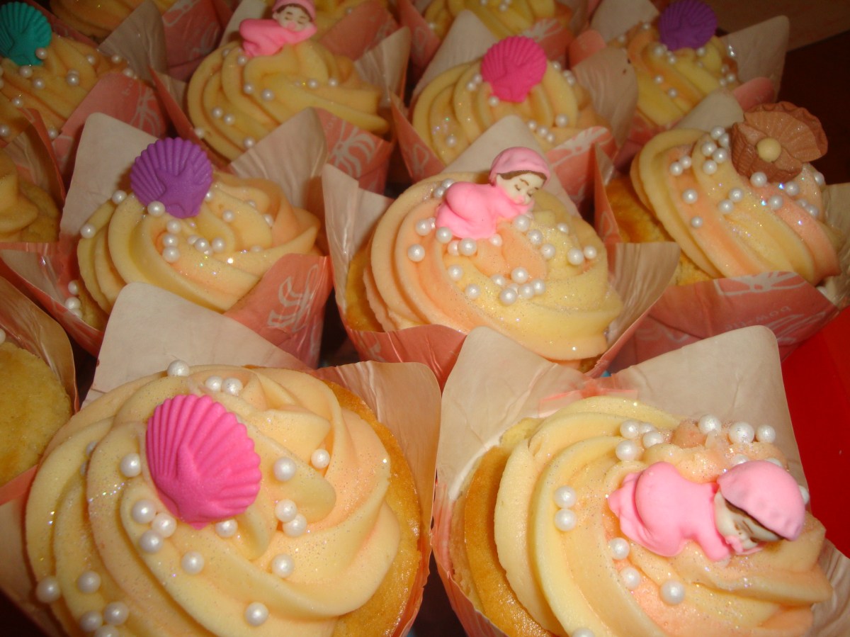 Baby Shower Cupcakes for a Girl