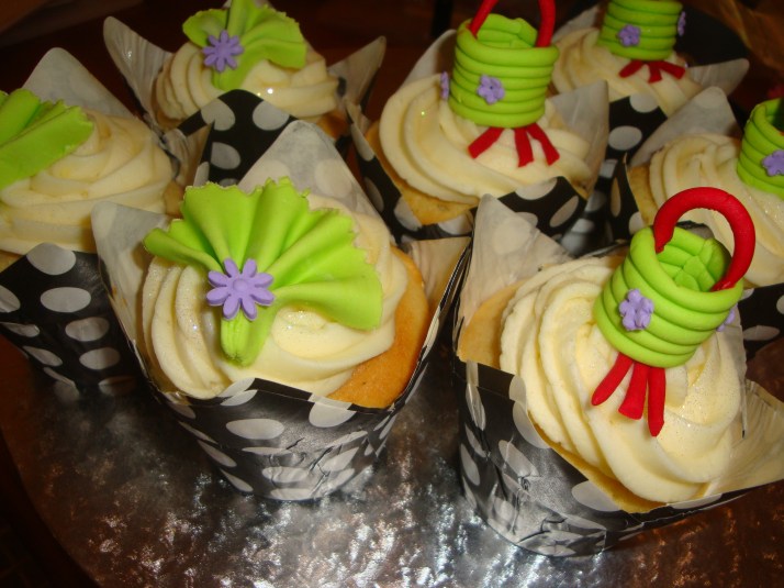 Chinese Themed Cupcakes