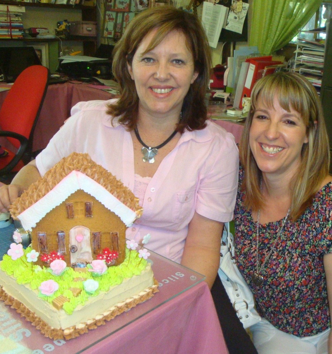 Little House & Flower Garden Cake (Michelle & Lisa)