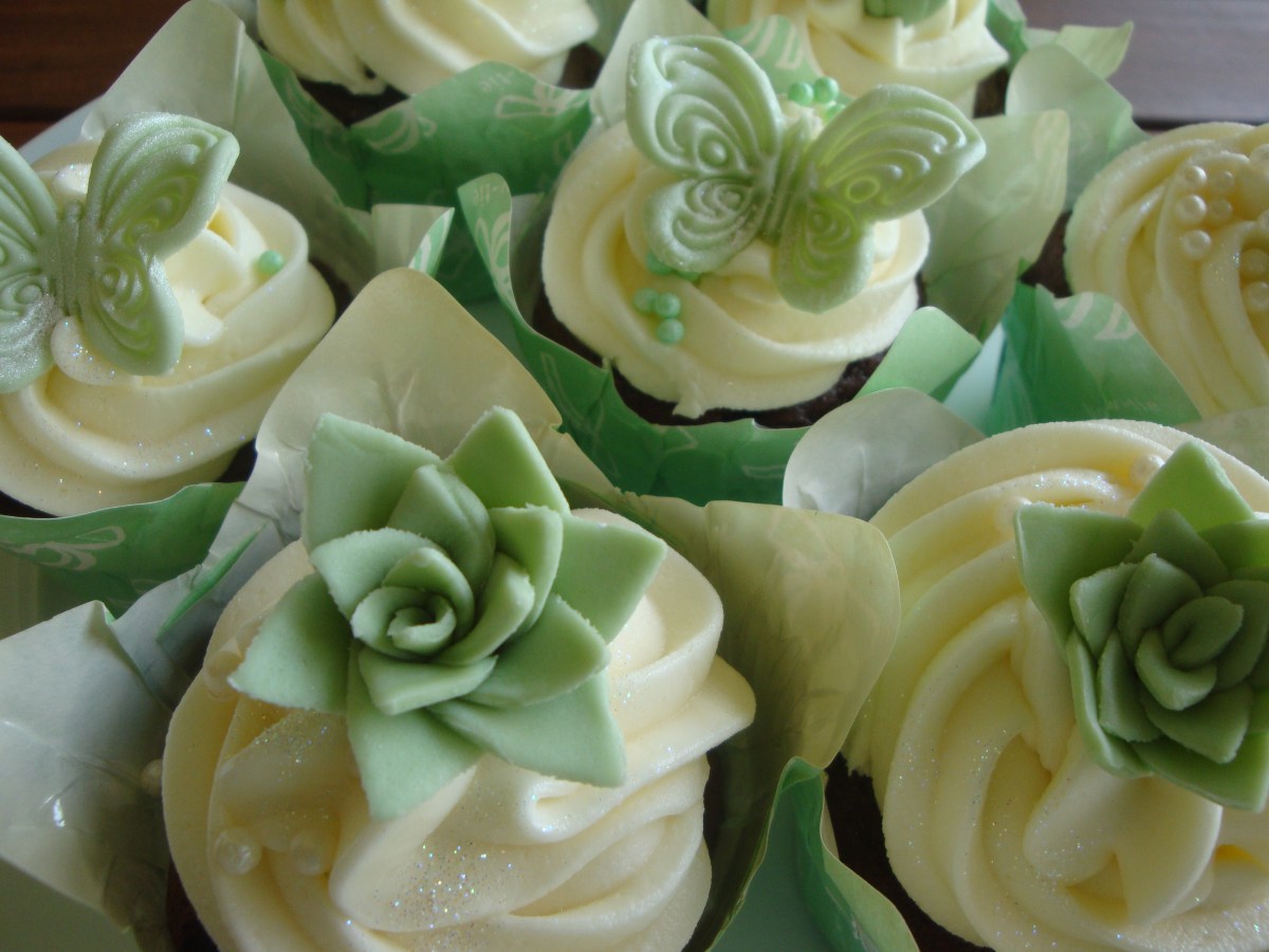 Rock Roses and Butterflies Cupcakes