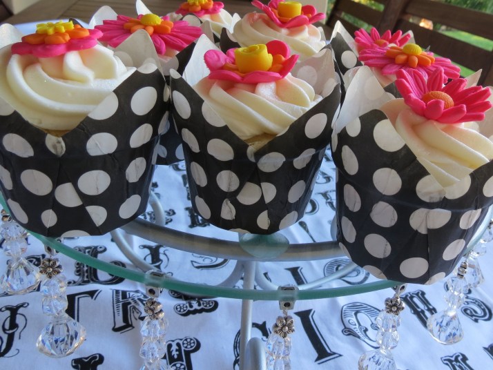 Cupcakes on Beaded Wrought Iron Stand Cupcakes on Beaded Wrought Iron Stand