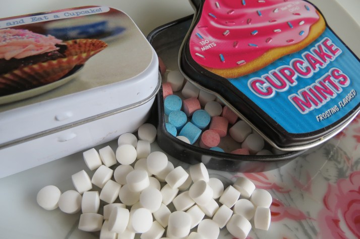 Mini Cupcake Mint Tins