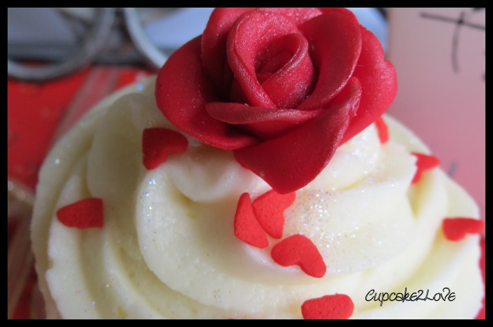 'Valentines Rose Cupcake