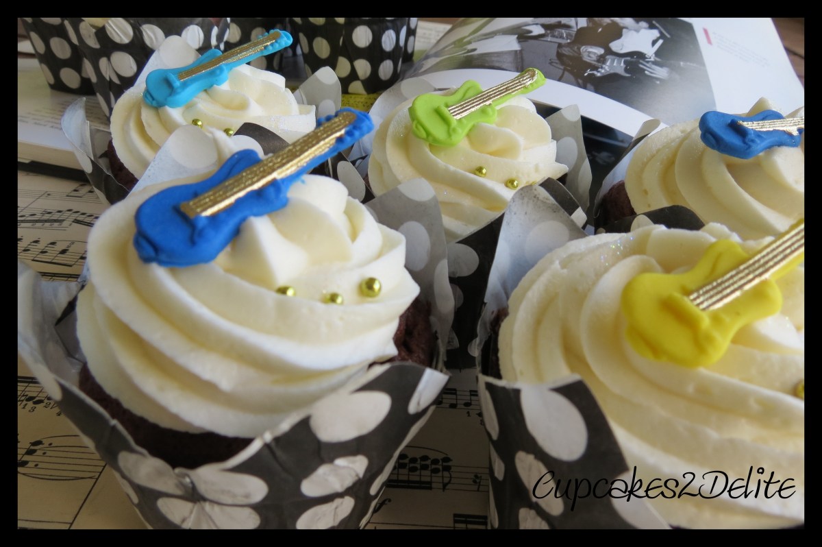 Guitar Cupcakes