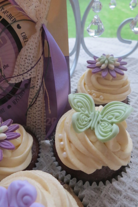 Lavender,Cream & Plum Wedding Cakes