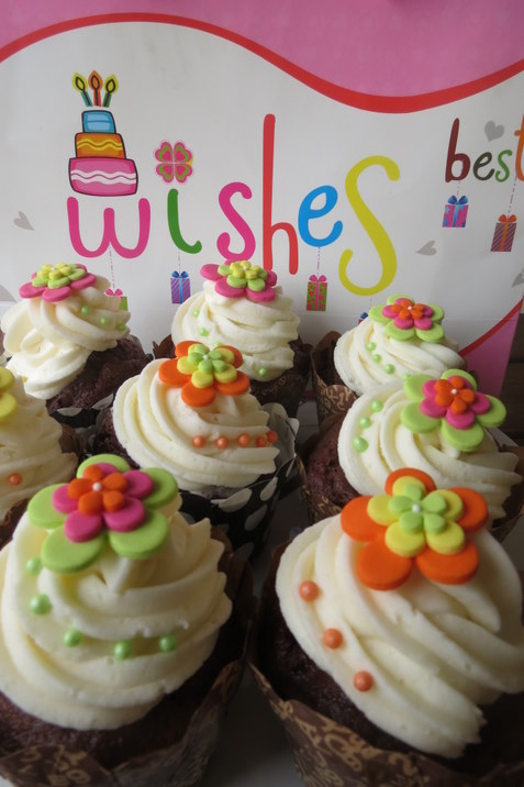 Funky Birthday Cupcakes 