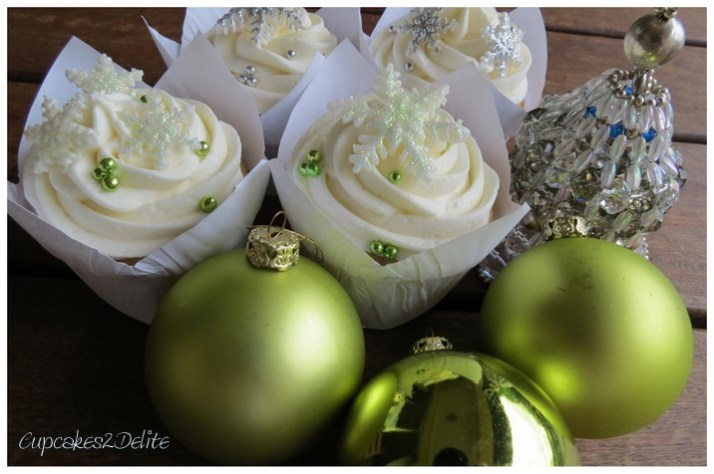 White Christmas Cupcakes