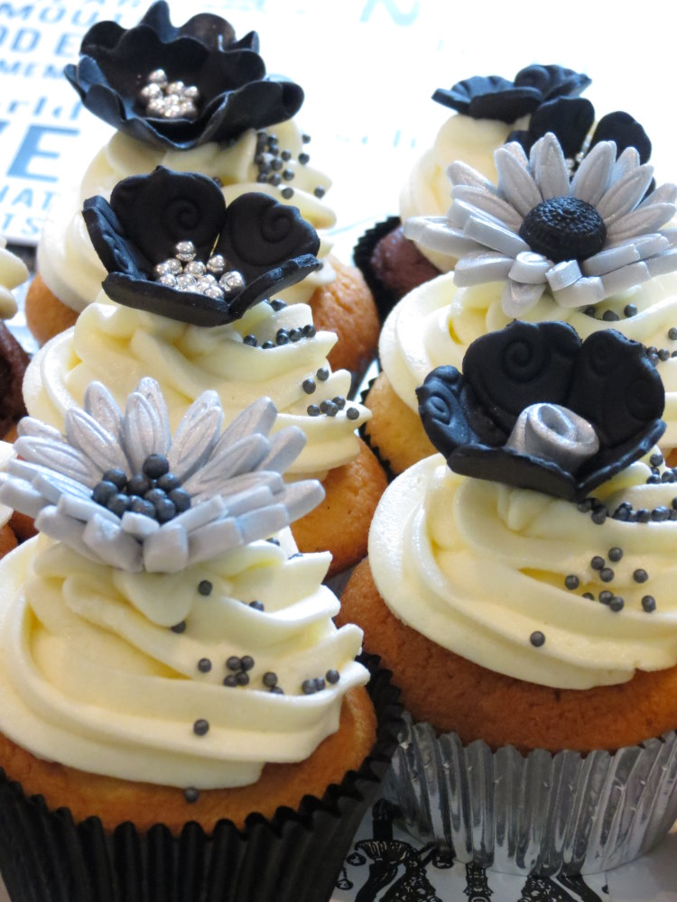 Black & Silver Flower Cupcakes