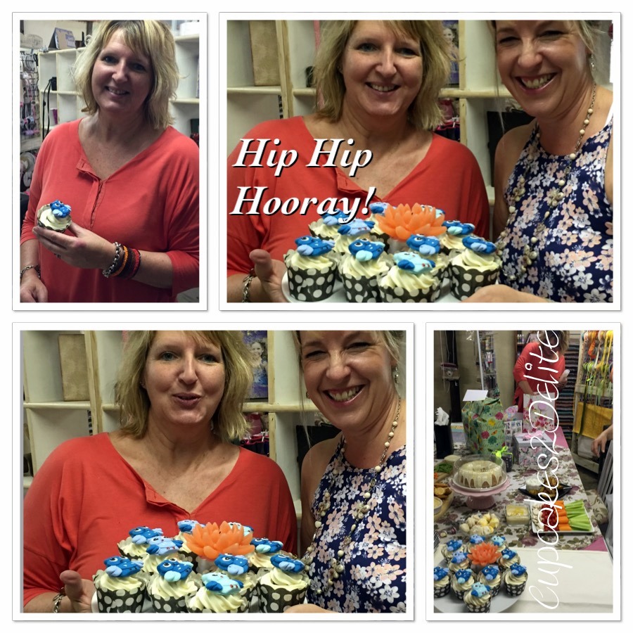 Bright Blue Owl Cupcakes