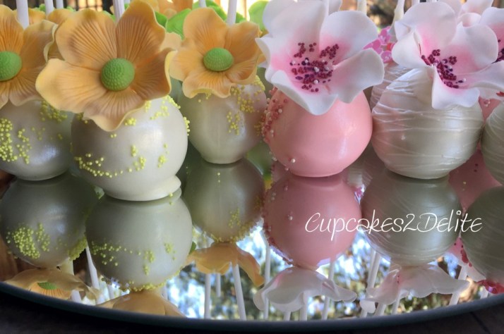 Cakepops by Gail Freer of Popcakes Flowers by Cupcakes2Delite