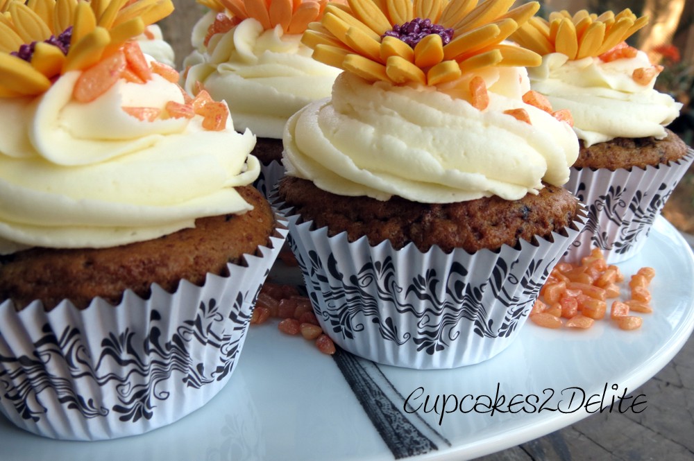 Bright Daisy Cupcakes