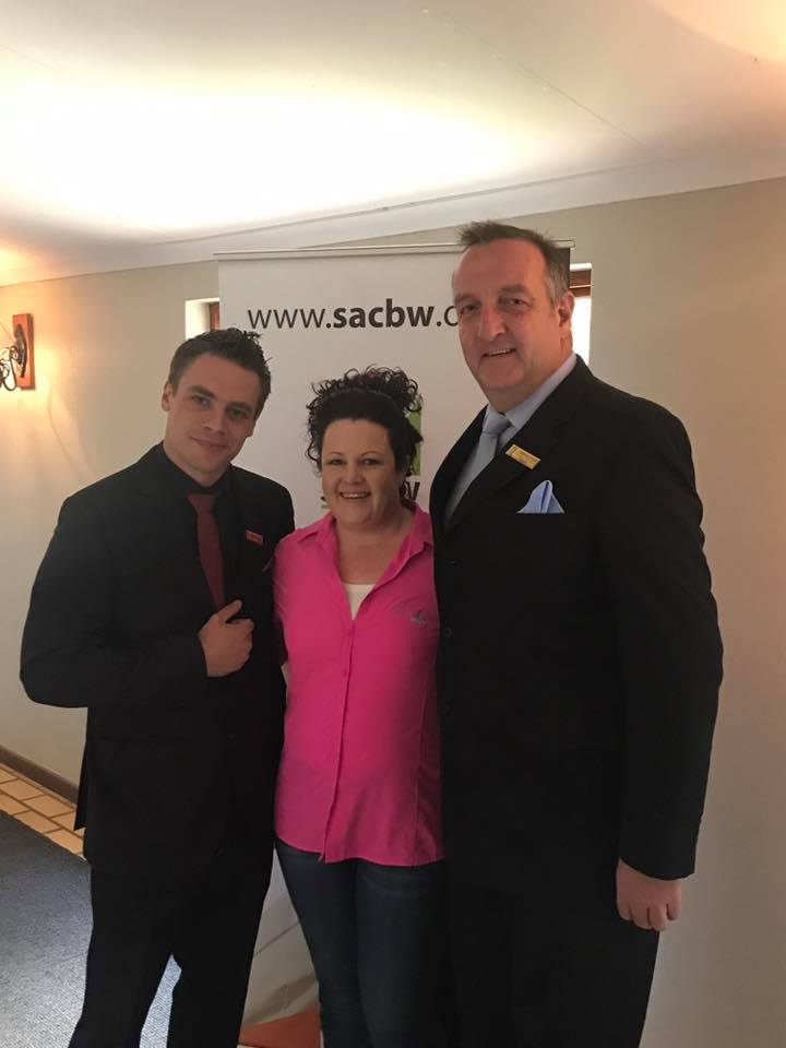 Hostess Pro & IDuc Competition