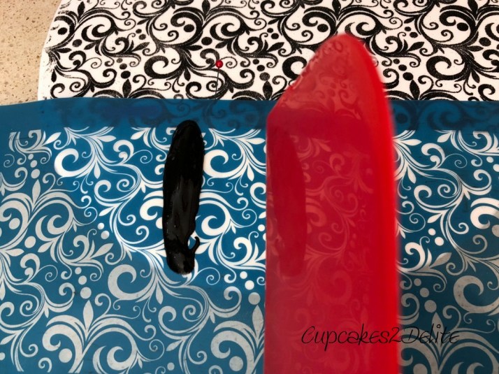 Crystal Candy Memoir Stencilled Board Tutorial