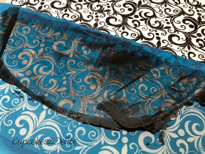 Crystal Candy Memoir Stencilled Board Tutorial