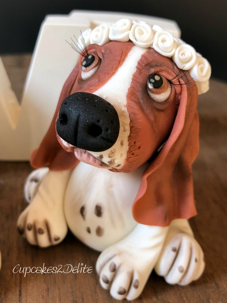 Basset Wedding Couple Cake Topper