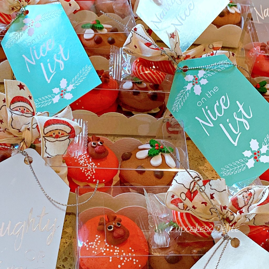Christmas Macarons